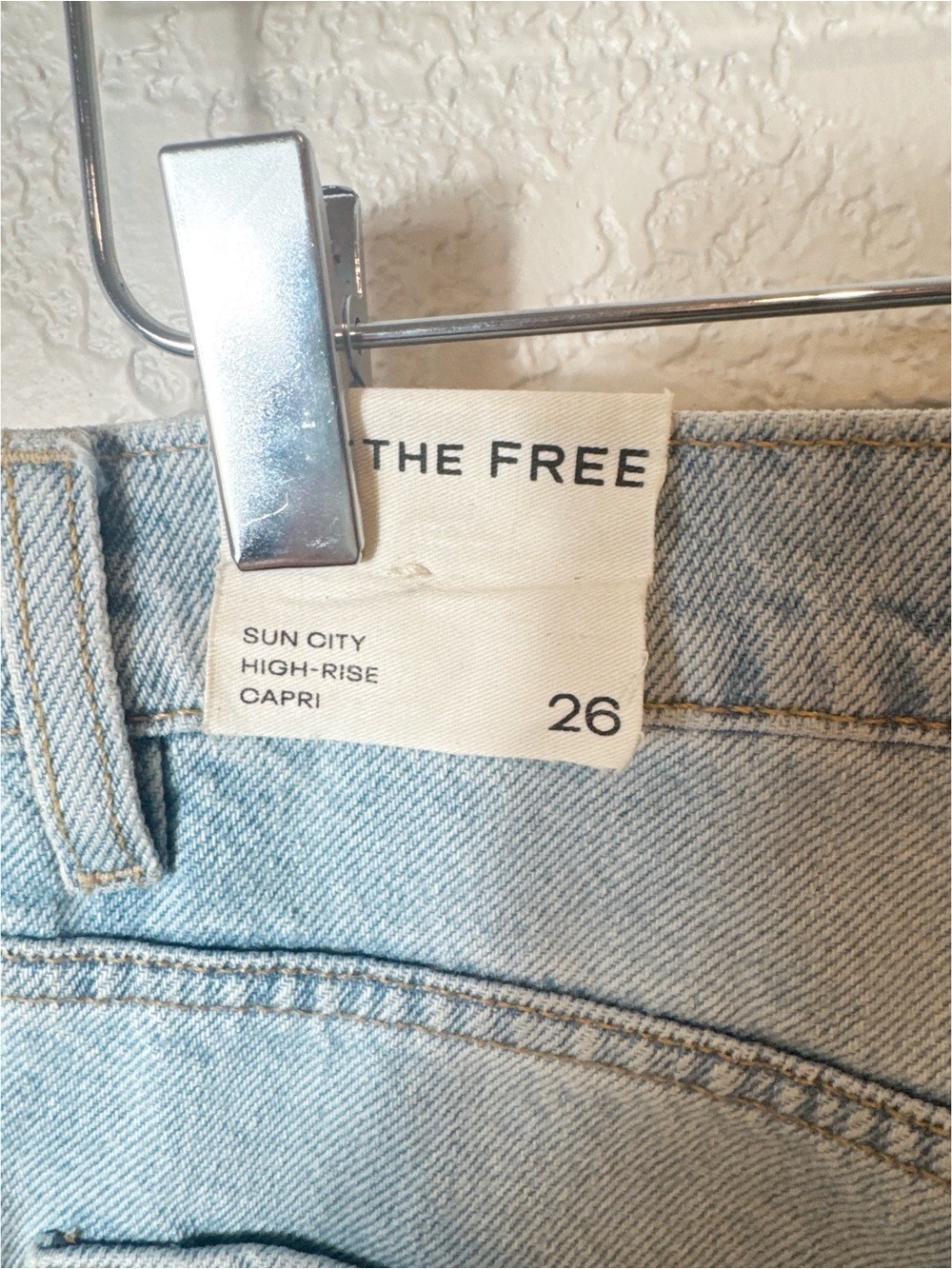 NWT We The Free Free People Sun City High Rise Capri Jeans Size 26 Button Fly - Picture 8 of 8